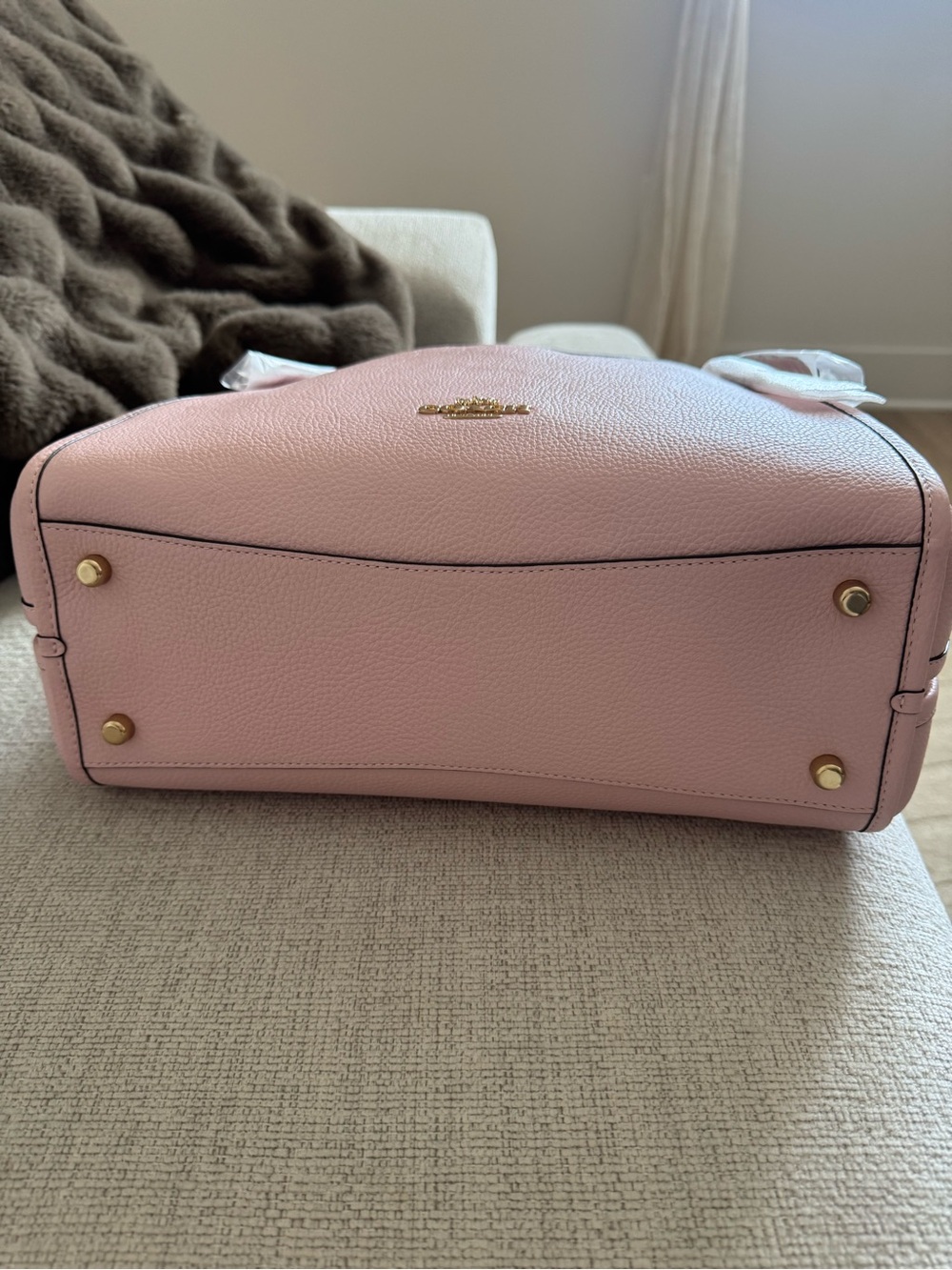 Coach Erin Shoulder Bag CAQ86
COLOR: GOLD/SOFT PINK - Picture 8 of 8